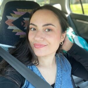 Meet your Posher, Jasmin